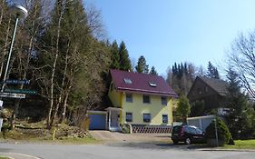 Haus am Hang